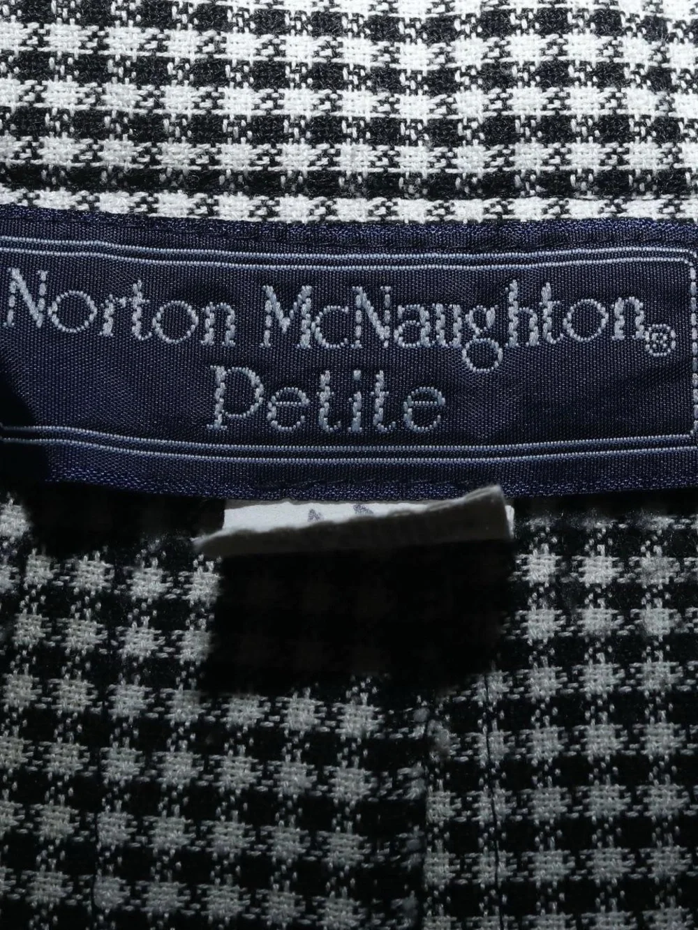 Gingham pleated skirt